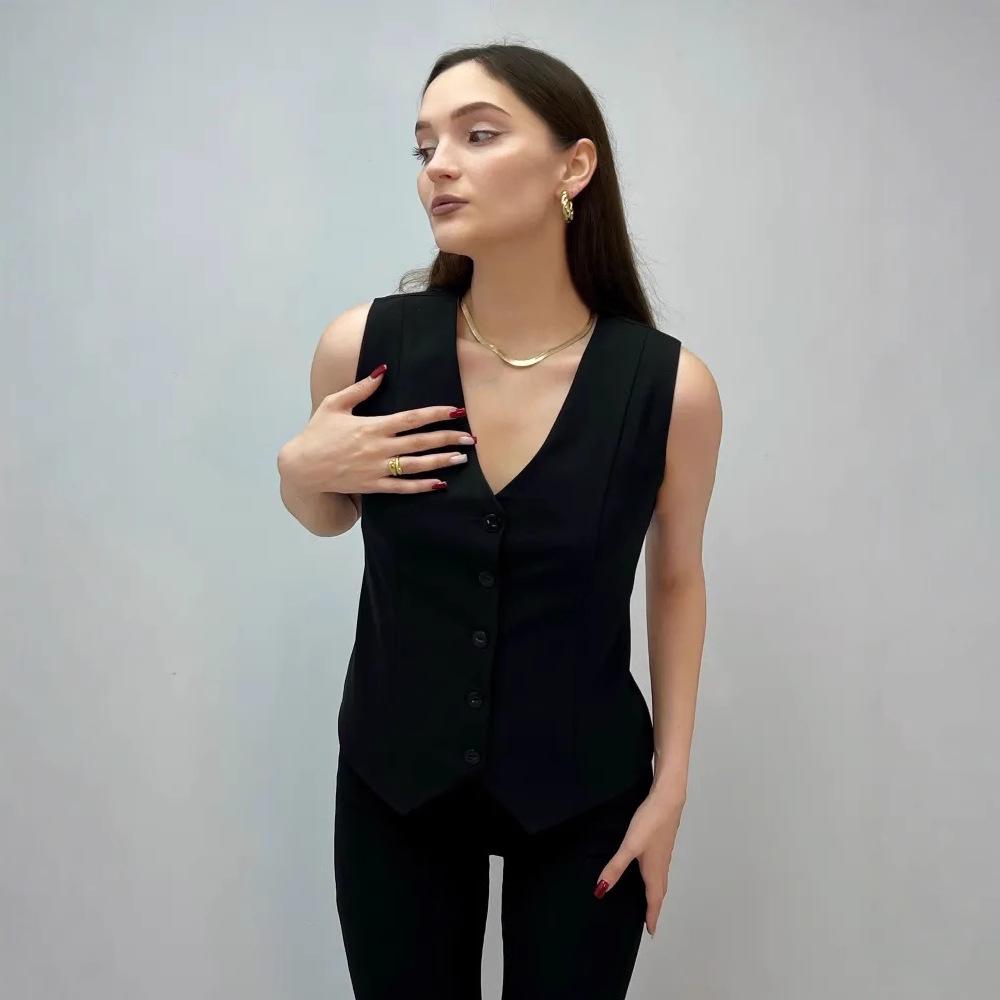 2025 Summer V-neck Sleeveless Cardigan Vest for Women - European & American Style