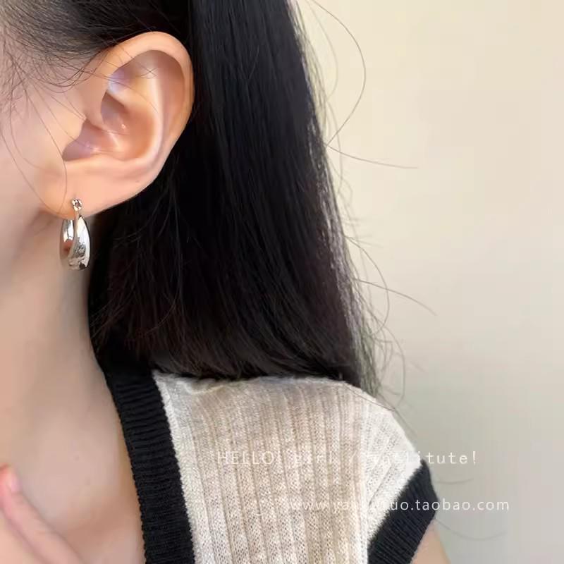 2025 Trendy 925 Silver Hoop Earrings: High-End European & American Style for Women