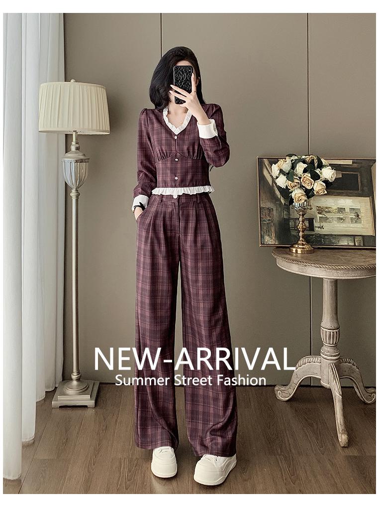 Autumn 2025 Women's Retro Plaid V-Neck Top with Wide-Leg Pants Suit