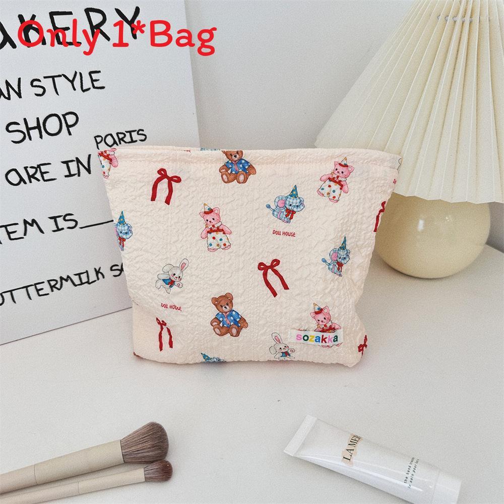 Cute Bear Makeup Bag With Floral Pattern And Polyester Material For Travel Storage