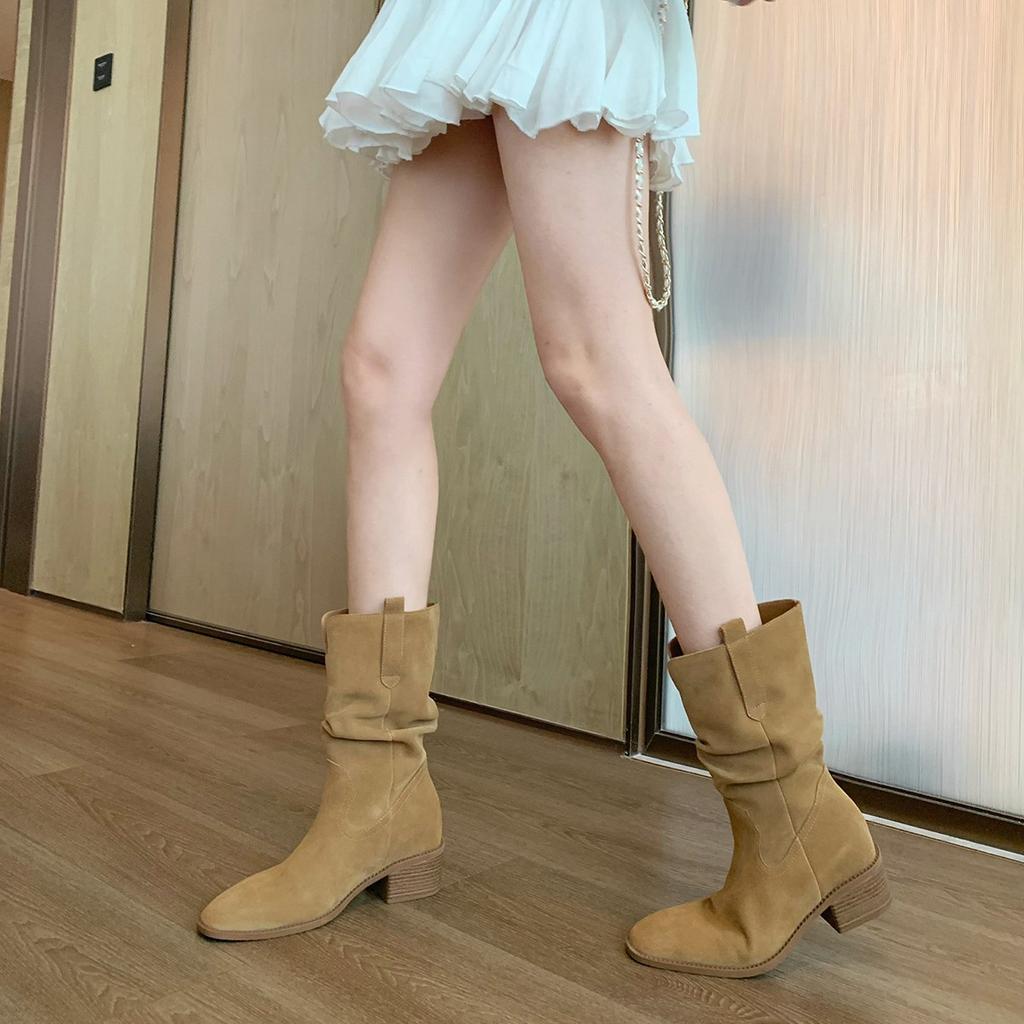 Cowhide version Chaohui, the same style has a height increase of 8cm, Korean round head V-mouth thick heel and thin stacked short boots, women's weste