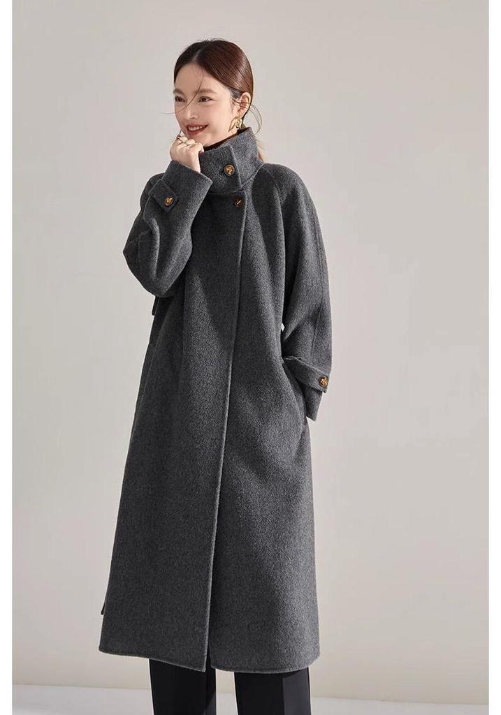 2025 Women's Hepburn Style Black Wool Coat - High-End, Slimming Autumn/Winter Fashion