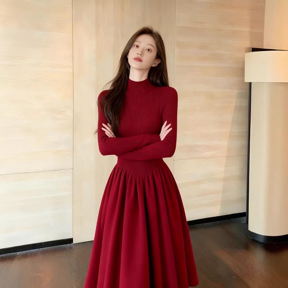 Elegant Red Knitted Dress for Women - Perfect for New Year's and Special Occasions (2025 Winter Collection)