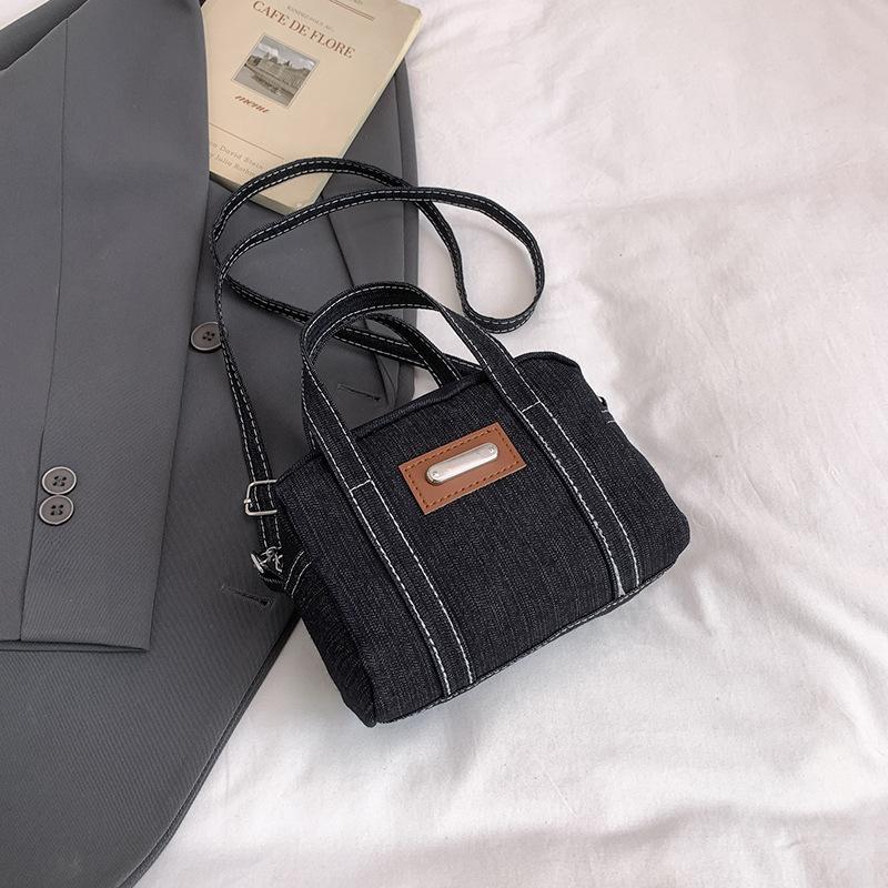 Washed denim hand carry small bag women's new trendy fashion simple pillow bag autumn and winter texture messenger bag