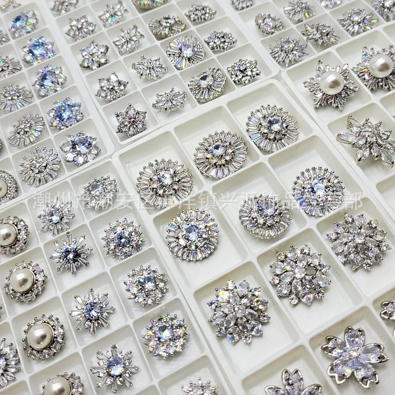 Mixed Color Pavé Zirconia Decorative Metal Button