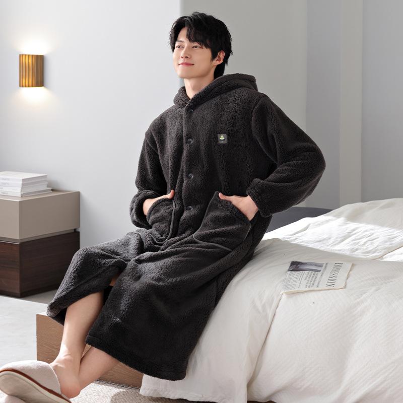 Couple Nightgown Autumn and Winter Thickened Fleece Coral Fleece Cardigan Pajamas Can Be Worn Plush Men's and Women's Hooded Bathrobes