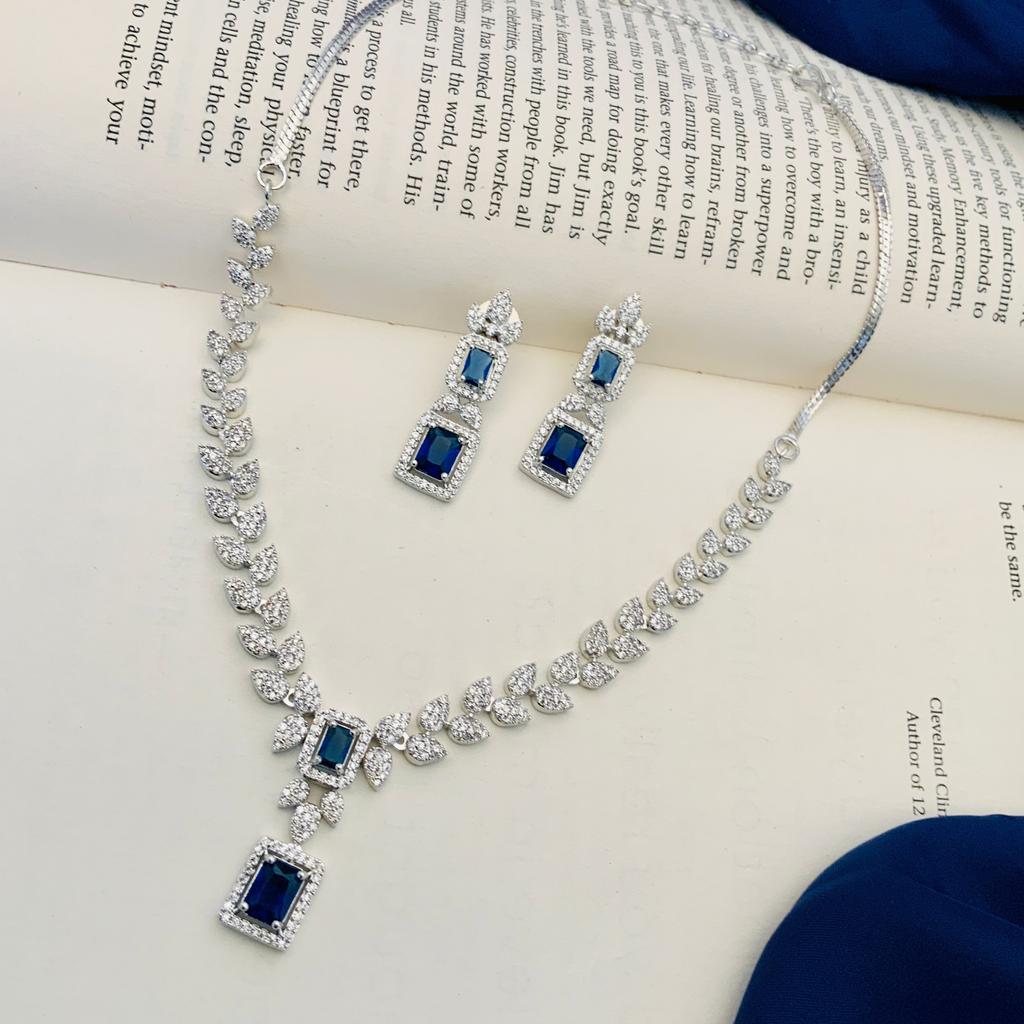 Silver Plated Diamond Round Necklace Set Diamond Necklace Set for Women