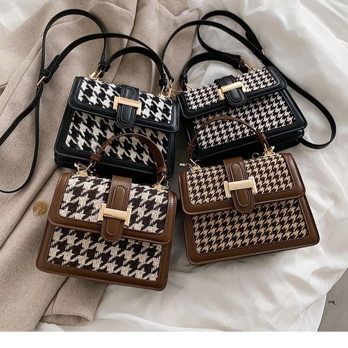 Women's Shoulder Messenger Bag Versatile Fashion Small Square Bag