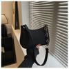New Popular Retro Gentle Temperament Small Square Bag Autumn Shoulder Handheld Fashi Casual Yankee Underarm Shoulder Bag