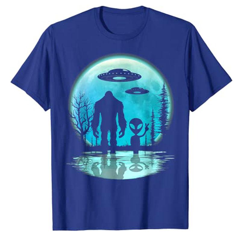 Alien and Bigfoot Moon T-Shirt Funny UFO Lover Graphic Tee Tops Cotton Fashion Short Sleeve Blouses Husband Boys Birthday Gift