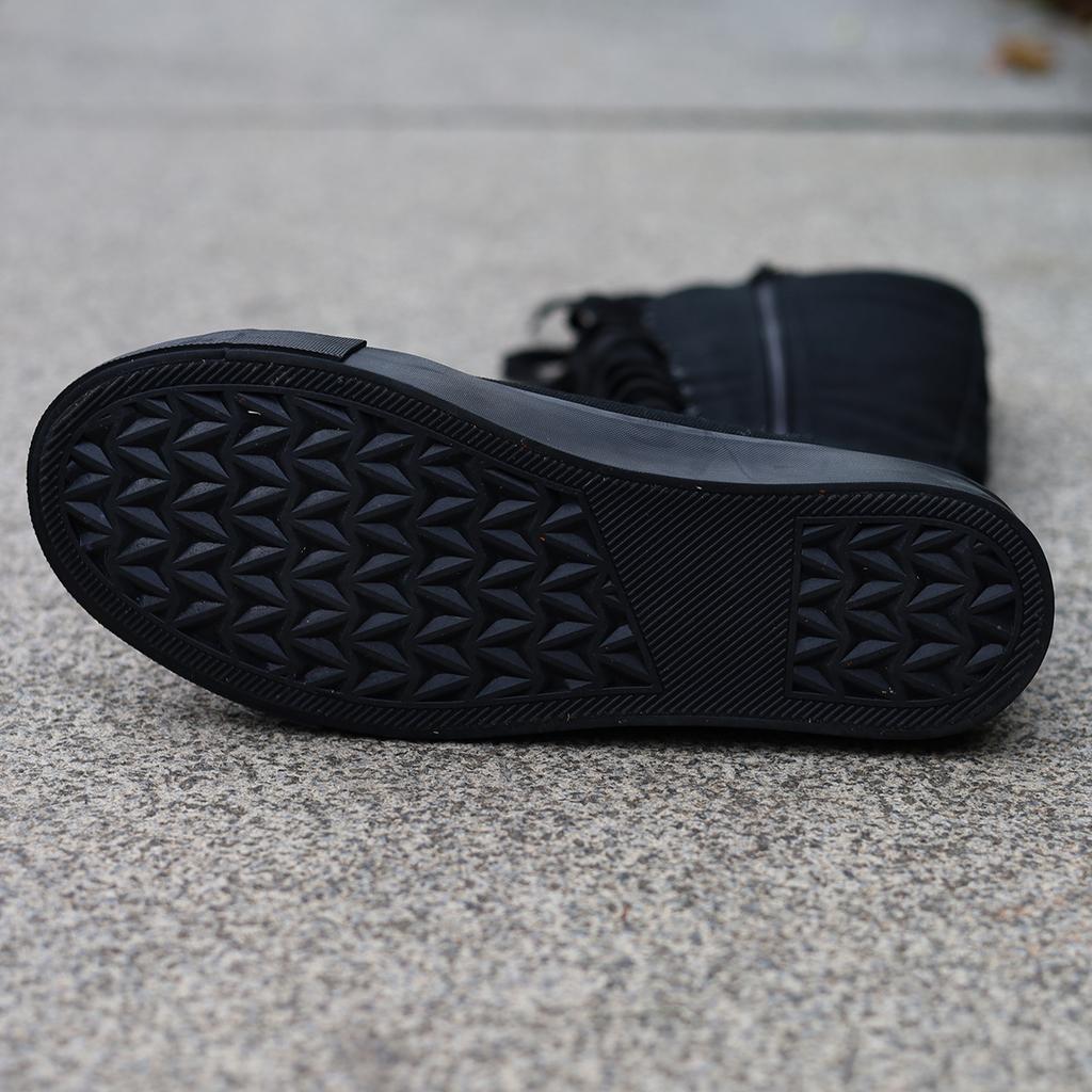 1 Paar lange Damen-Canvas-Stiefel bis zum Knie, Halloween- und Nietenverzierung an der Außenseite, Reißverschluss an der Innenseite, modische flache hohe Stiefel