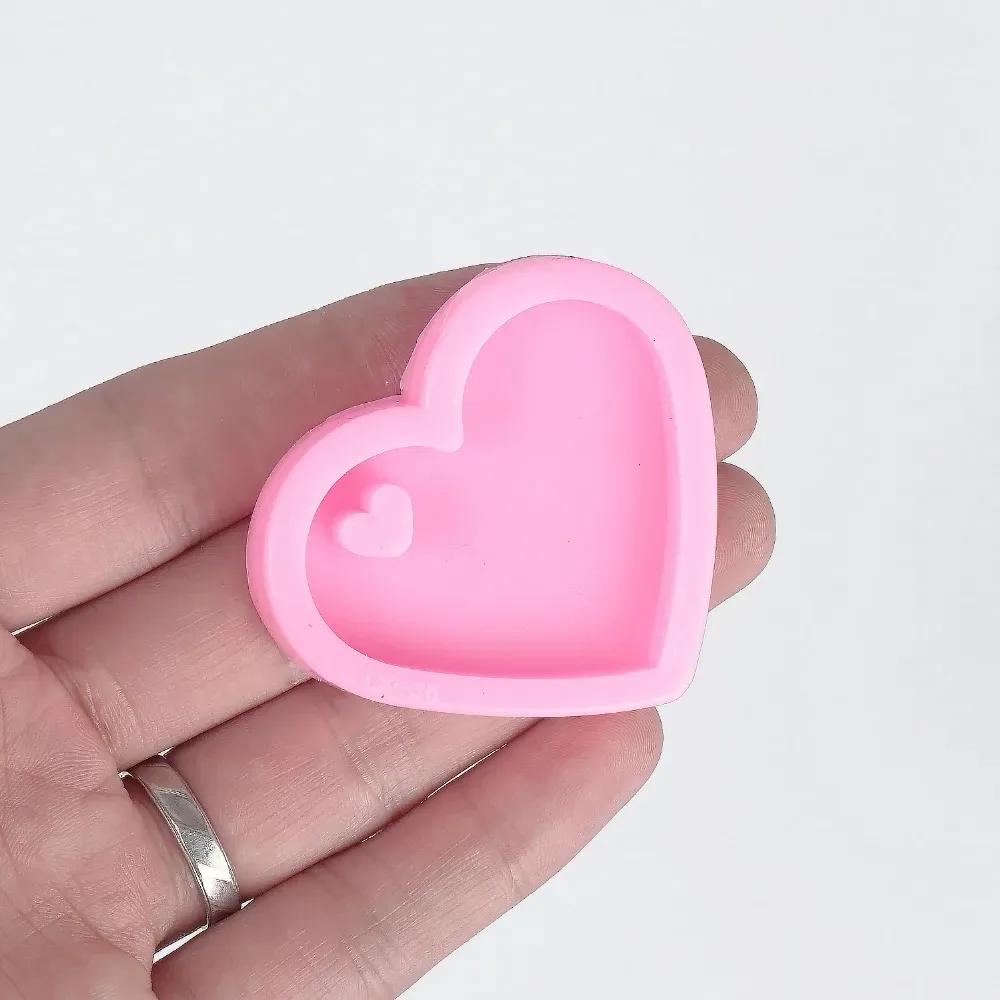 Dadword Key Chain Silicone Resin Mold Piece Shiny Silicone Heart Mold Silicone Keychain Mold Jewelry Craft Accessories