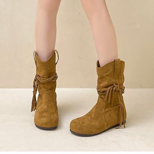 Europeisk och amerikansk temperament retro mångsidiga rund tå mellanhöga stövlar dam 2025 höst och vinter nya nisch remmar personliga Martin-stövlar