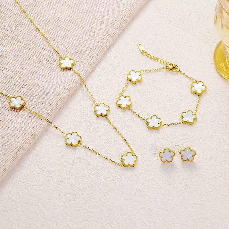 3-Piece Set of Plum Blossom Five-Leaf Flower Necklace Bracelet Women's Gift Jewelry Set for Parties