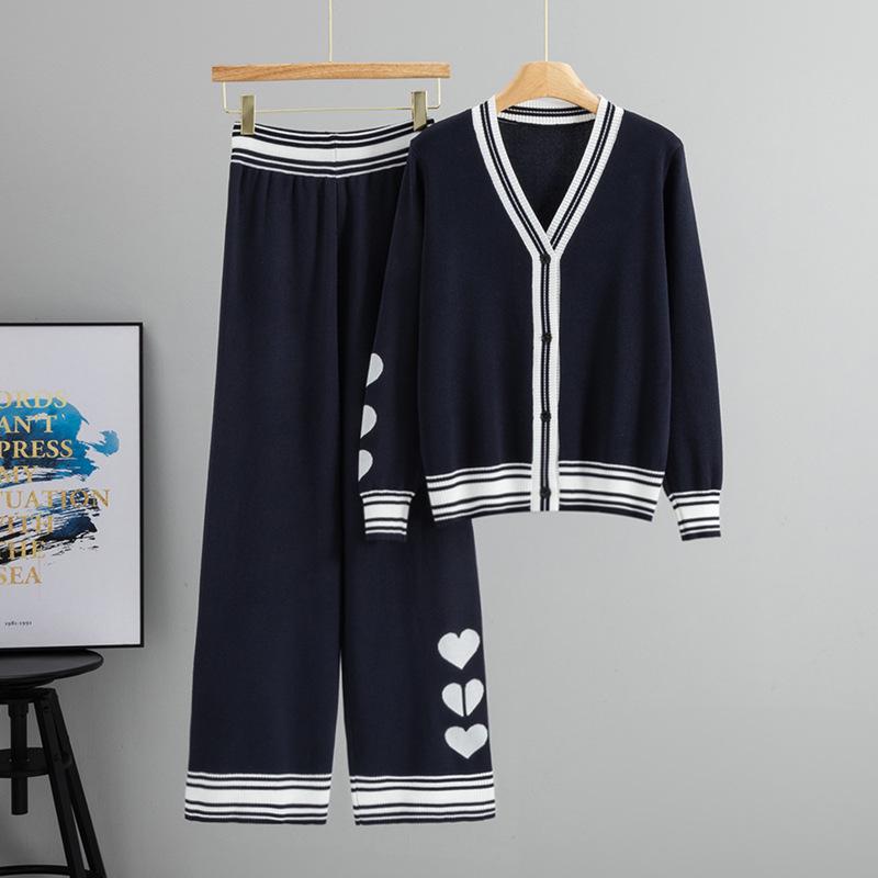 

European Style Women s Knit Set: Age-Reducing Sweater & Wide-Leg Pants, Fashionable for Spring & Autumn One Size темно-синий