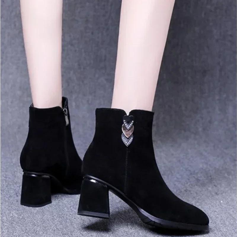 Fashion Thick Heel Black Short Boots Women 2024 New Autumn and Winter High-heeled Suede Women's Pointed Toe Comfortable Single Boots