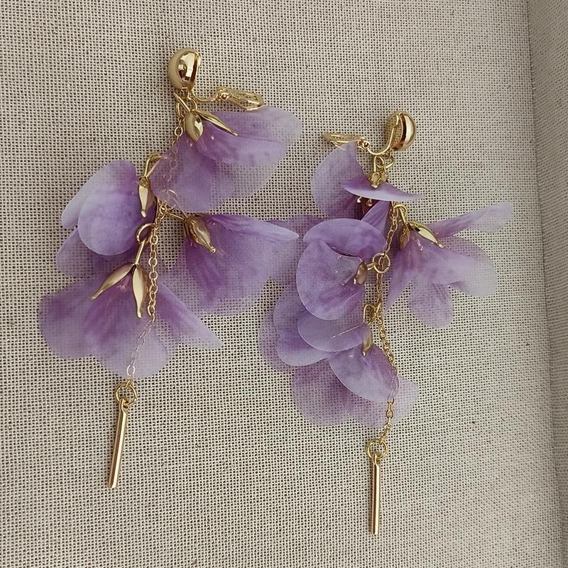 Pink Fabric Flower Clip on Earrings for Women Fashion Handmade Long Tassel Ear Clips Sweet Temperament Banquet Vacation Jewelry