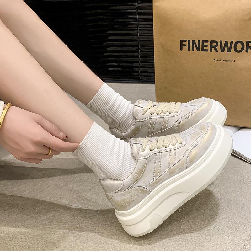 Leather polished platform Internet celebrity white shoes women's 2025 autumn new heightening lightweight board shoes casual sports women's shoes tide