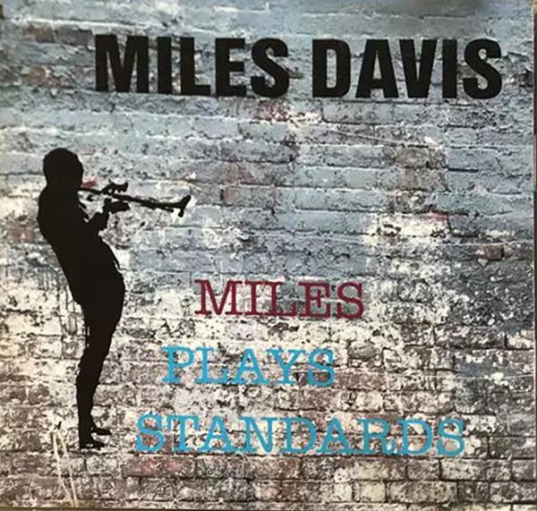 CD MILES DAVIS - Miles Plays Standards FCCP30255 Sony 1993 Japan Jazz Used
