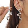 Vintage Punk Irregular Metal Twisted Long Drop Earrings for Women Creative Geometric Gold Color Waves Earrings Jewelry
