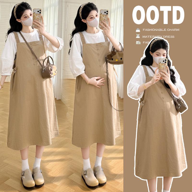 Korean Style Maternity Overalls & Round Neck T-shirt Two-Piece Set - Spring/Autumn Fashion, Belly Covering, Loose Fit.