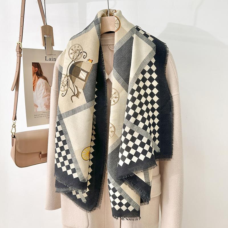 Women's fashion printed cotton and linen with large square towels, air-conditioned room style design, trendy style, and shawl outside.