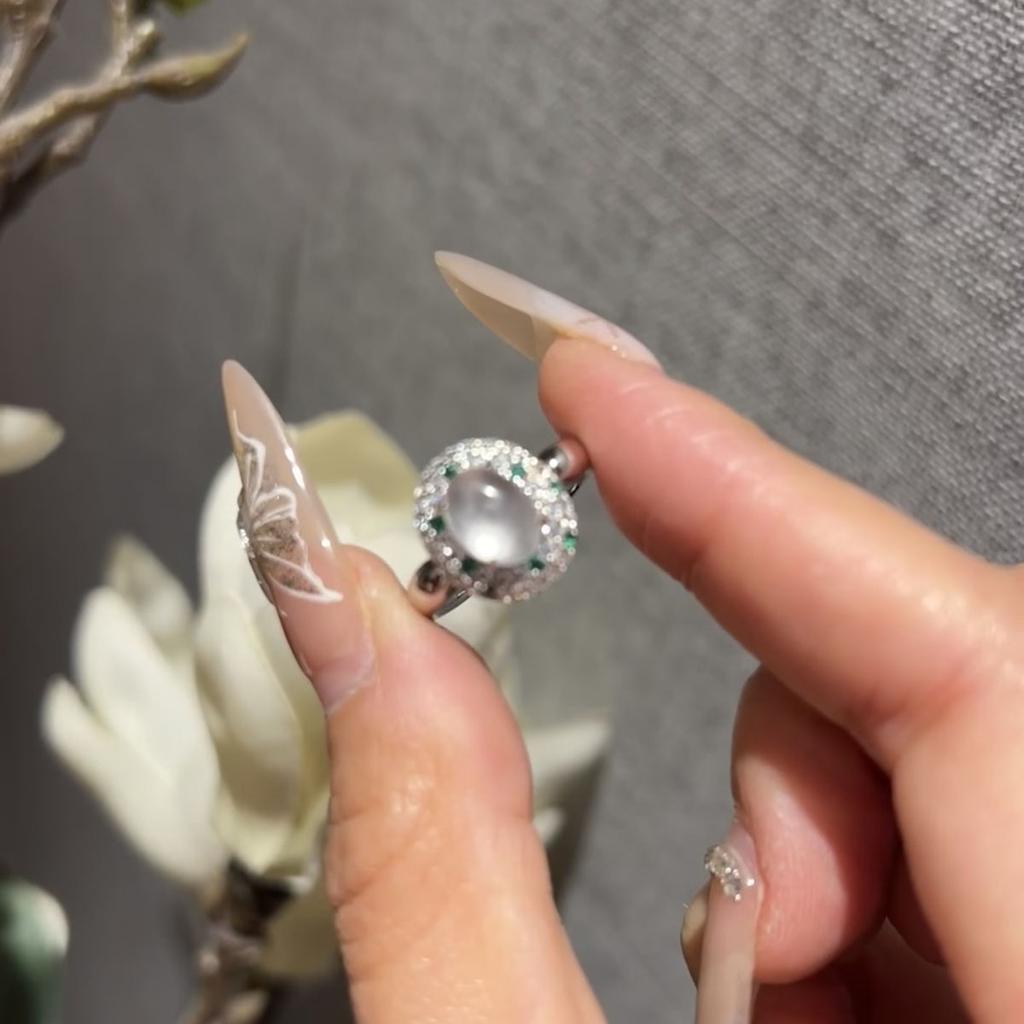 "The Wizard Of Oz" Chinese Chalcedony Ring Female Foam Jade Branch Frozen Diamond Pigeon Egg Index Finger Ring