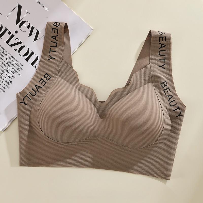 

Seamless Yoga Bra with Beautiful Back Design - Large Size, Comfortable and Stretchable 3XL кавовий