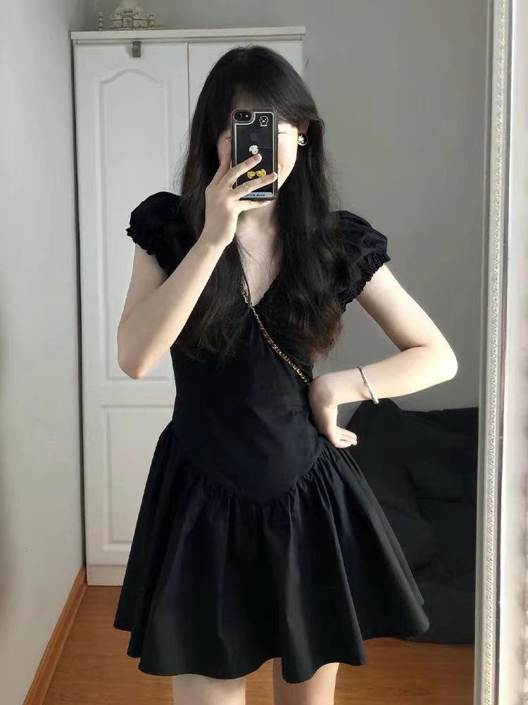 New V-neck black dress for women, summer tea break, French style, sexy, slimming, petite figure