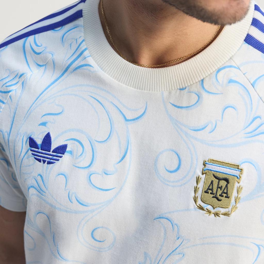 adidas T-shirt Argentina Originals Stampa Integrale Bianco Sporco Top da Uomo KF0323