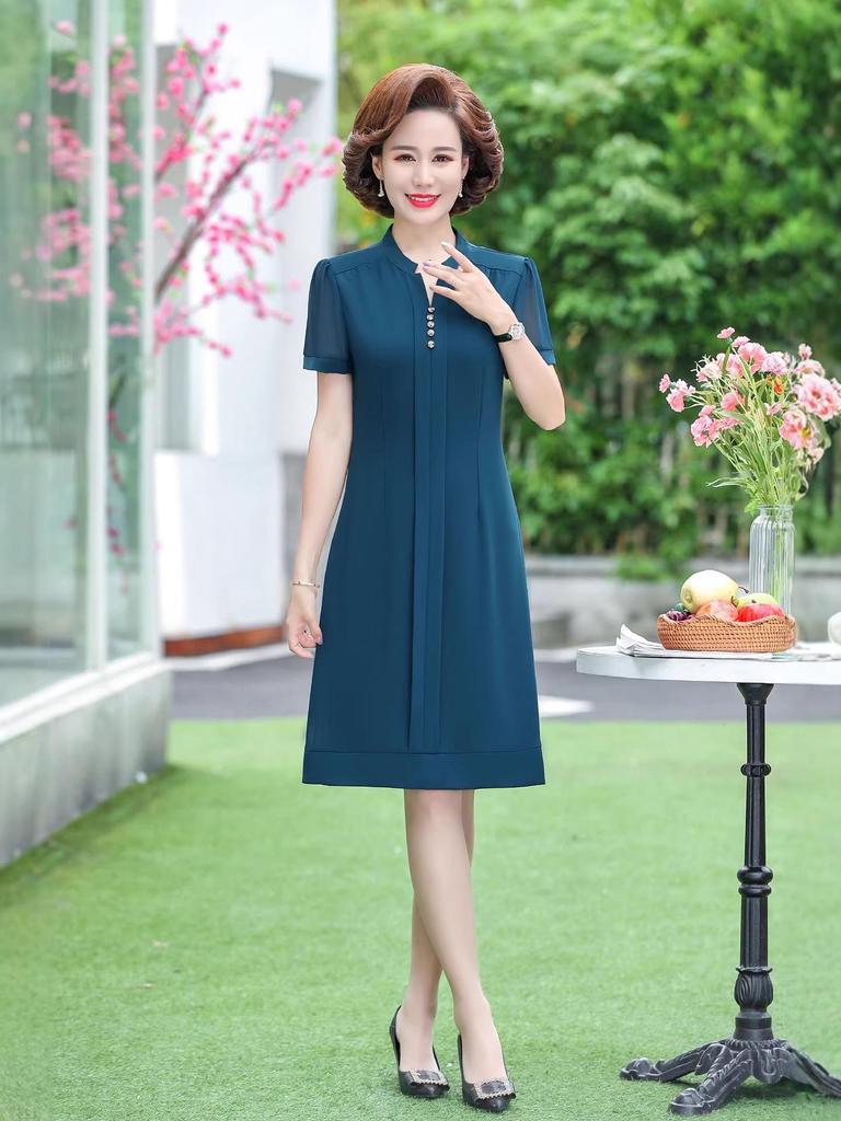 Stylish Summer Short-Sleeved Knee-Length Dress for Middle-Aged Women 2026