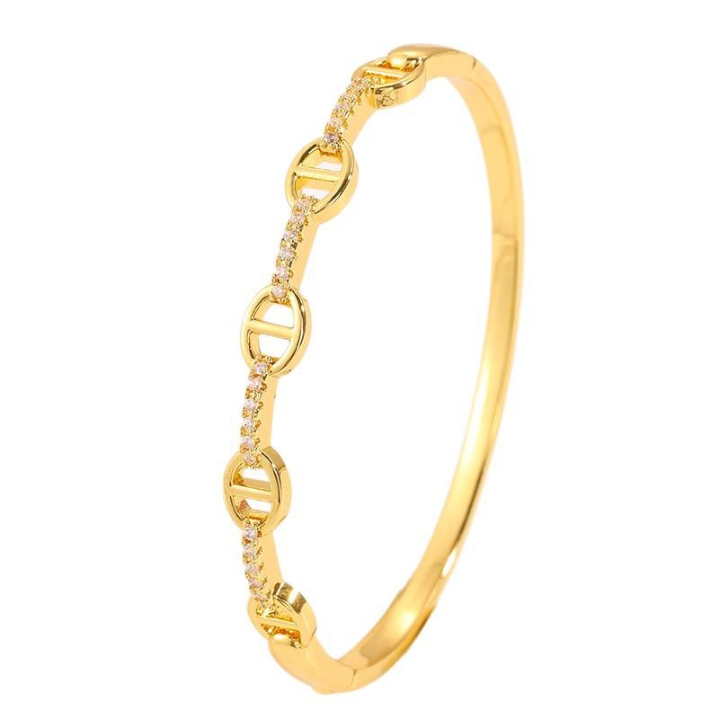 Copper gold-plated hollow diamond , fashion trend design does not fade women, hot-selling zircon