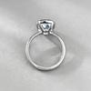 2025 S925 Silber 8x11mm Dicker Quadratischer Ring mit Weißer Eisblumen-Schliff, Zargenfassung und Hochkohlenstoff-Diamant