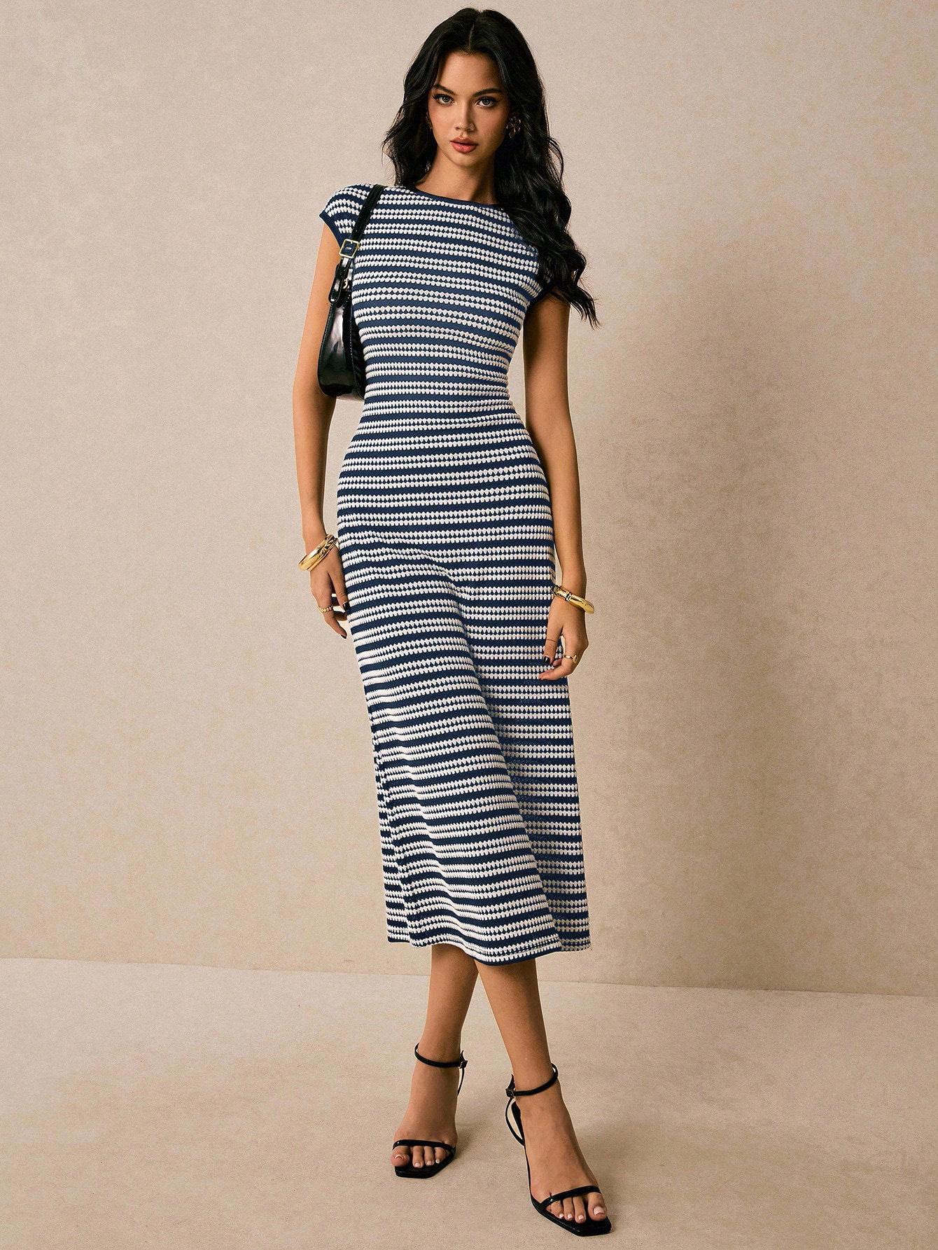 

2026 Women s Color Block Stripe Maxi Dress - Short Sleeve, Round Neck, Waist-cinching, Casual Fashion S синій