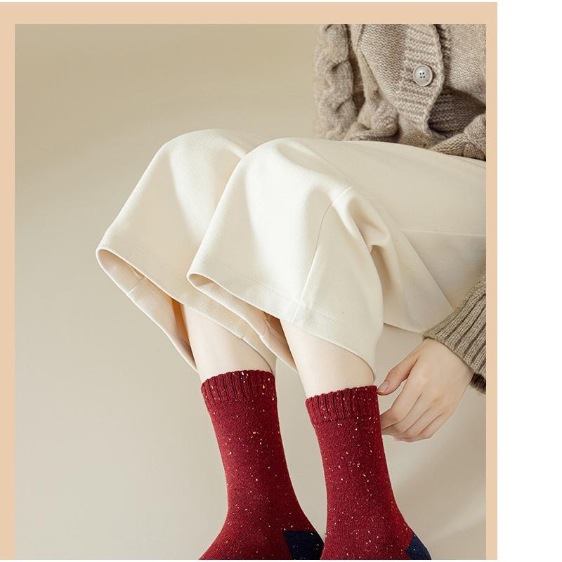 5 Pairs of Women's Winter Solid Color Dot Yarn Sleeping Floor Socks