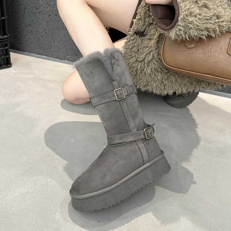 Medium tube thick-soled snow boots women's new winter velvet thickened Northeast large cotton shoes warm snow cotton boots