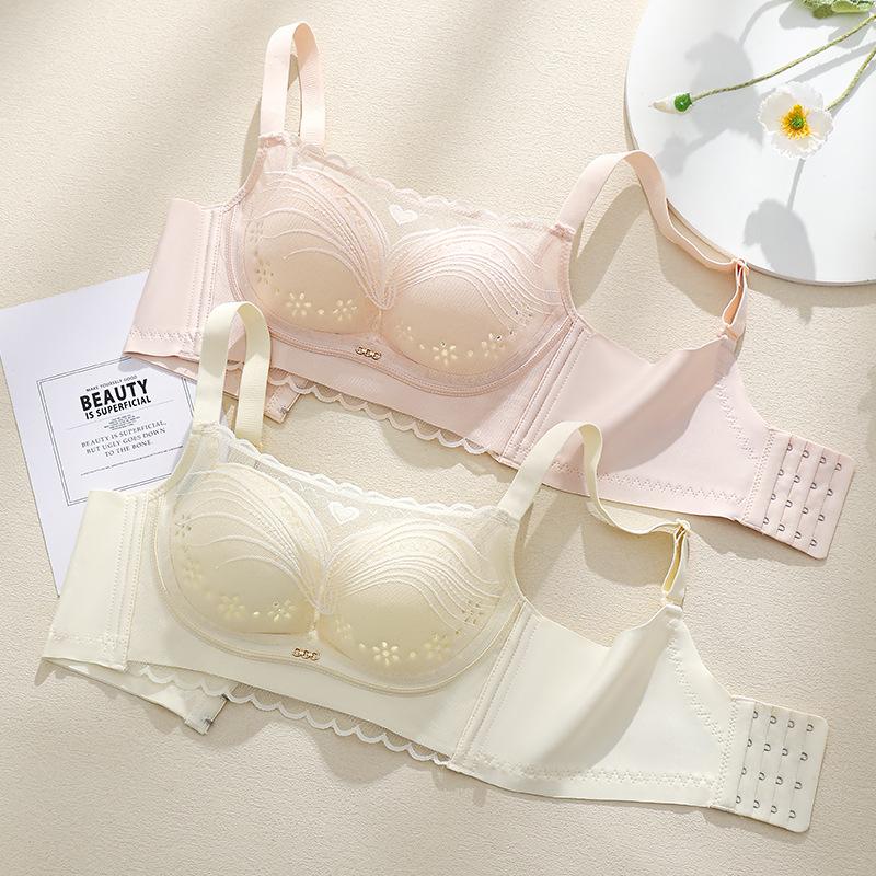 Lace anti-light tube top, hole cup, breathable, no steel ring, bra gathered, thin breasts