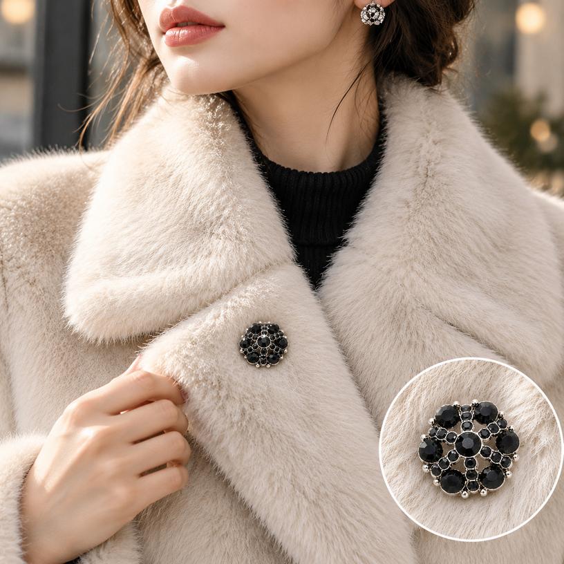 Alloy Rhinestone Hollow Flower Button