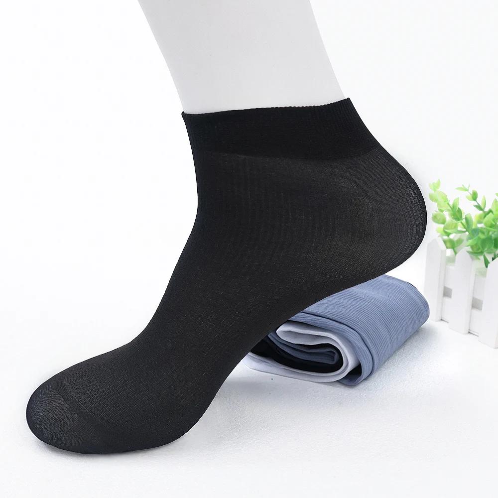 20 stk Pustende Lange Sokker Bambusfiber Sokker Sommer Tynne Stripete Herre Silke Sportsokker Antibakterielle Svarte Business Herre Sokker