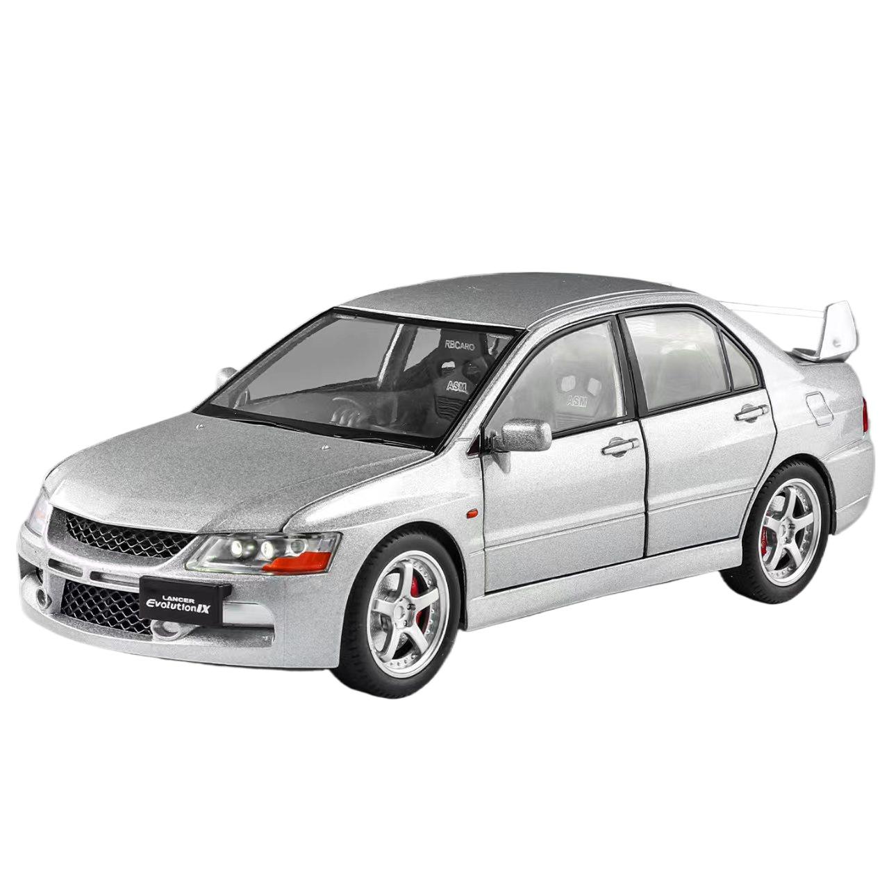 

1/24 Mitsubishis Lancer Evolution Alloy Sports Car Model Diecasts Metal Racing Car Vehicles Model Sound and Light Kids Toys Gift срібний