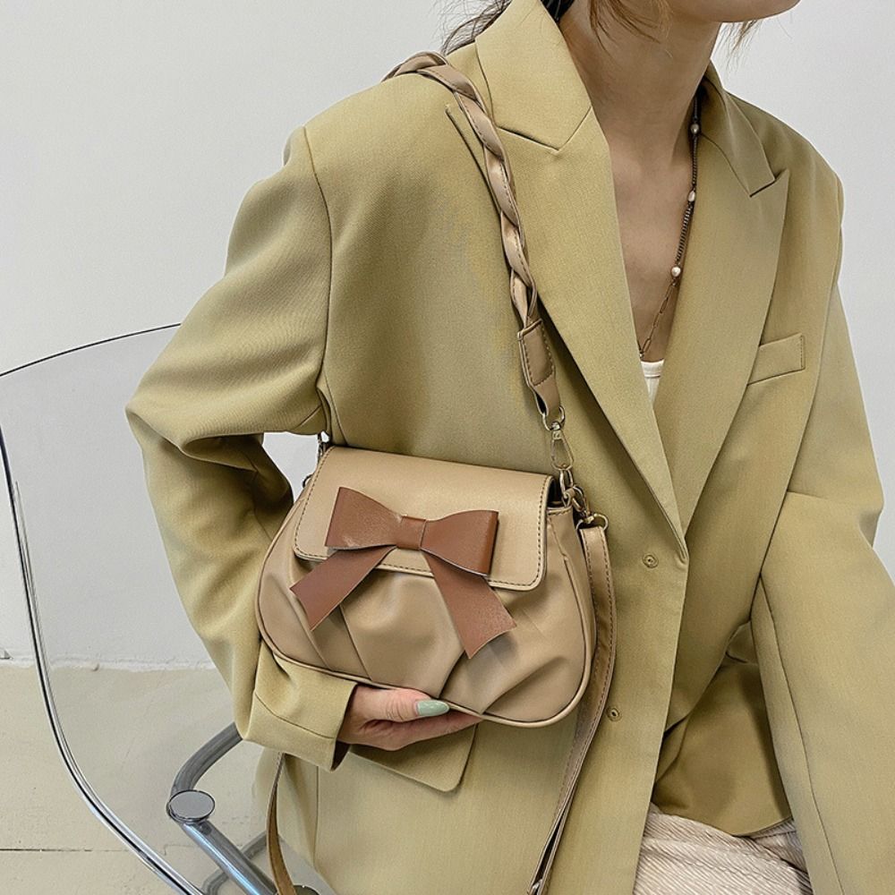 Handbag Bow Shoulder Bag Y2K PU Leather Underarm Bag Fashion Bowknot Crossbody Bag  Travel