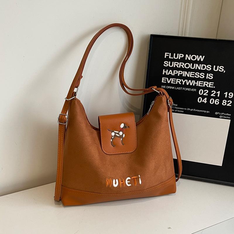 

Korean retro embroidered letter backpack contrasting color splicing matte shoulder women s bag large capacity commuter messenger bag коричневый