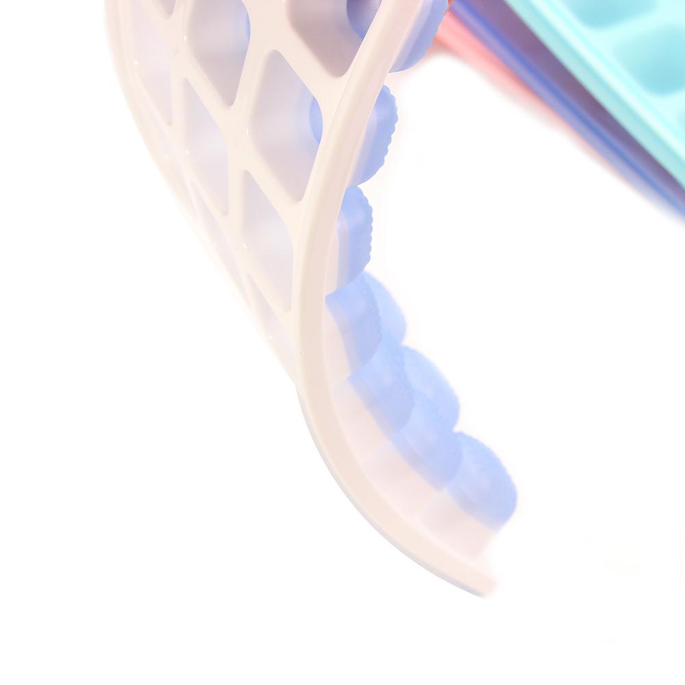 3-pack Silicone Ice Cube Trays With Spill-Resistant Removable Lid, Easy Release Stackable 21 Cavity DIY Ice Cube Maker