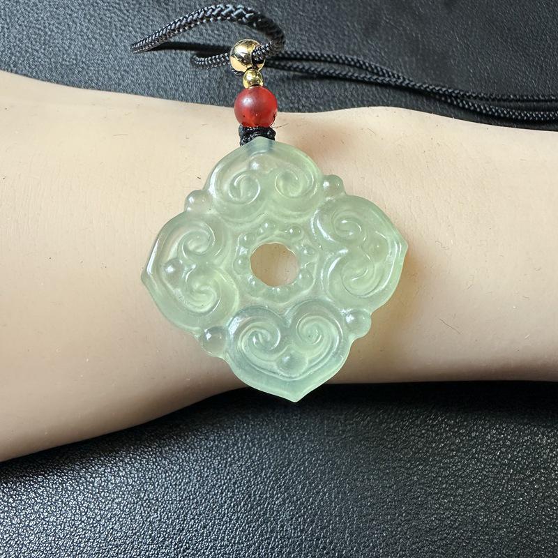Exquisite Hetian Jade Four Seasons Green Pendant: Peace and Auspiciousness In Stock