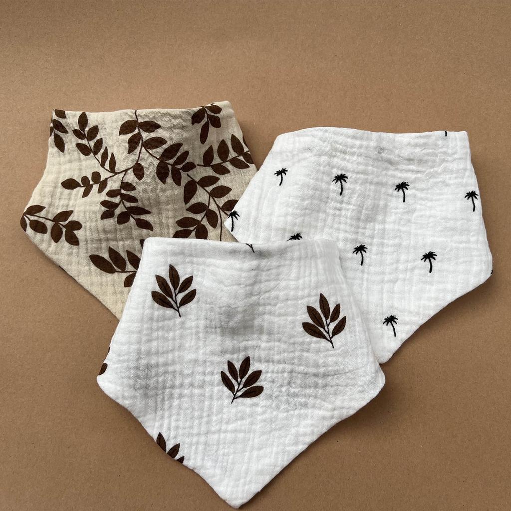 Baby Bib Soft Breathable Drooling Bib Cotton Print Burp Cloth Snap Bibs Infant Teething Bib Neck Scarf Nursing Supply