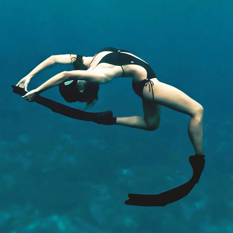 Wave Unisex Freediving Fins TPR Flexible Lightweight Snorkeling Swimming Diving Spearfishing