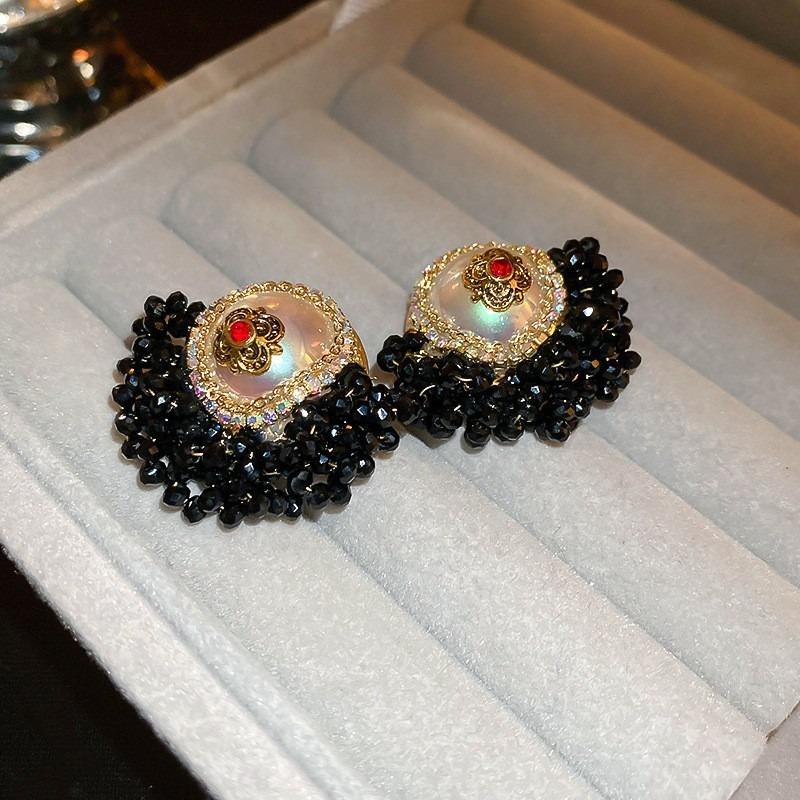 Silver Needle Black Crystal Geometric Stud Earrings Niche Versatile Earrings Temperament Light Luxury Premium Earrings