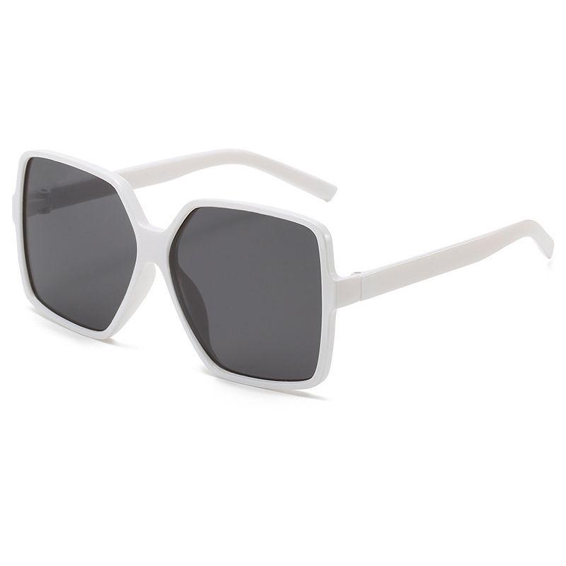 Fashionable Women's Oversized Square Sunglasses With Durable Ac Lens For Outdoor Glam