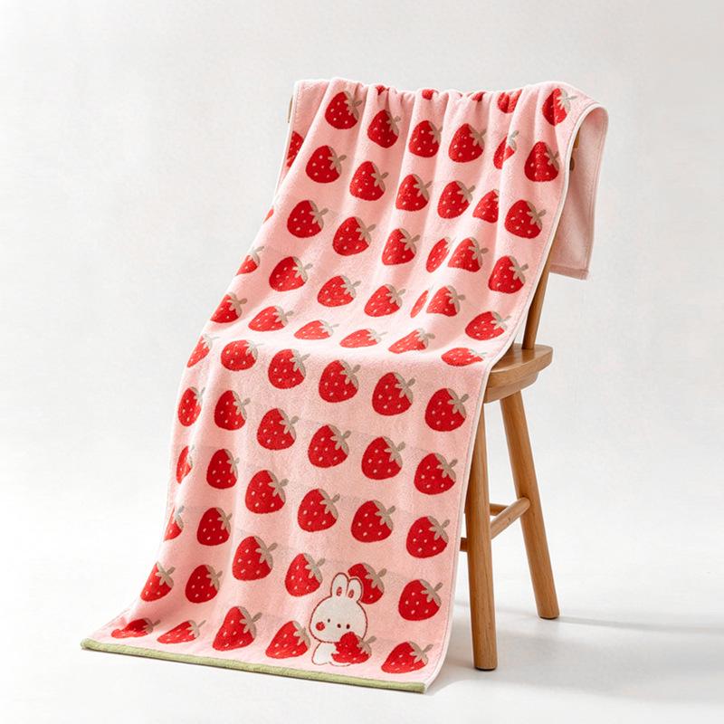 Strawberry Jacquard 100% Cotton Large Soft Bath Towel, Skin-Friendly & Absorbent, Ideal for Home Use or as a Couple s Gift. 70x140 cm