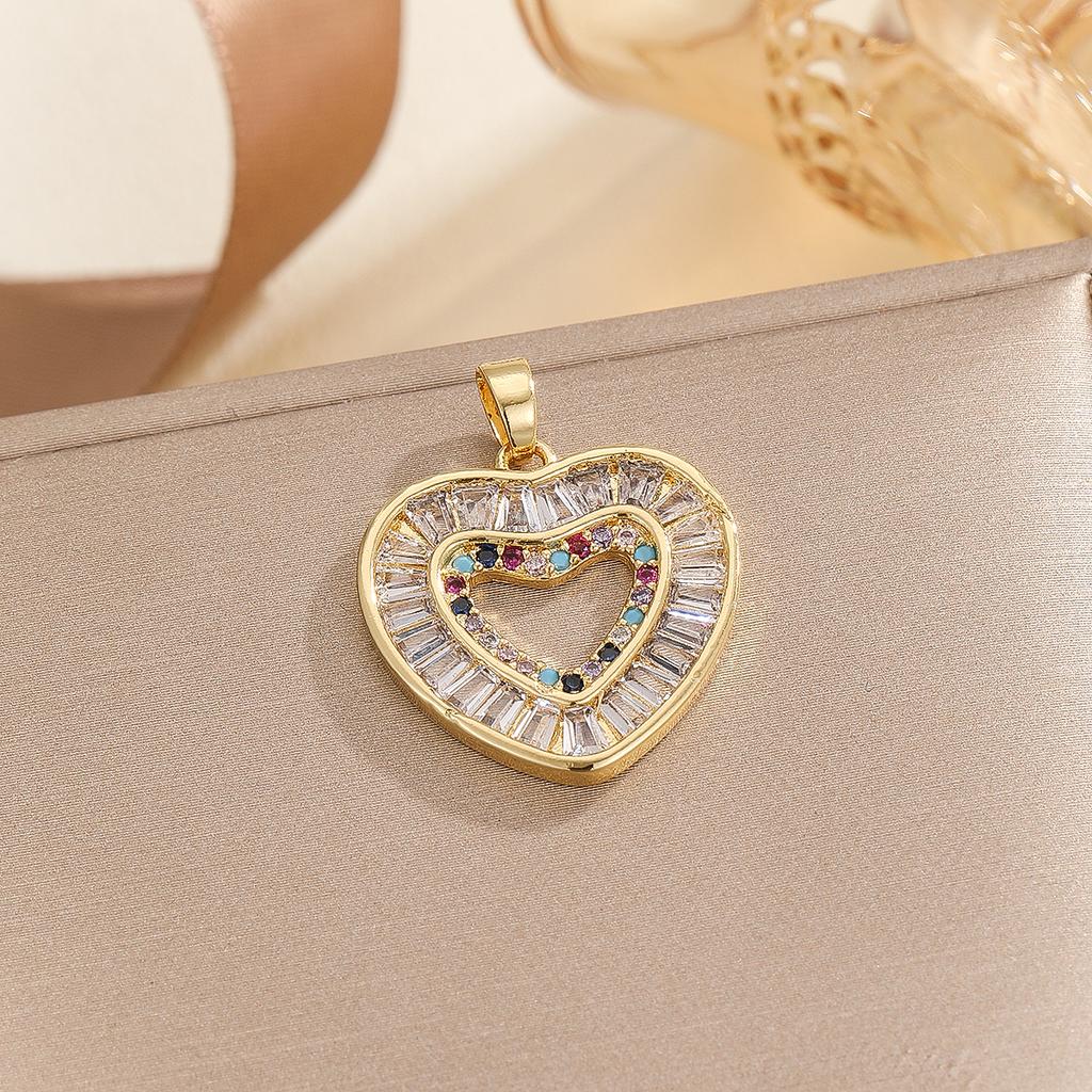 Colored Zircon Love Pendant for Women Fashionable Palace Style Elegant and Versatile Stainless Steel Chain Random Colors